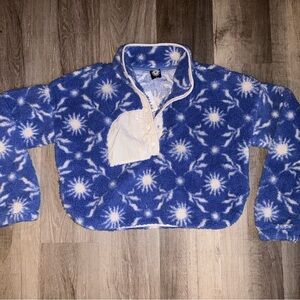 NEVER WORN. Pacsun Blue and White Celestial Sherpa Pullover